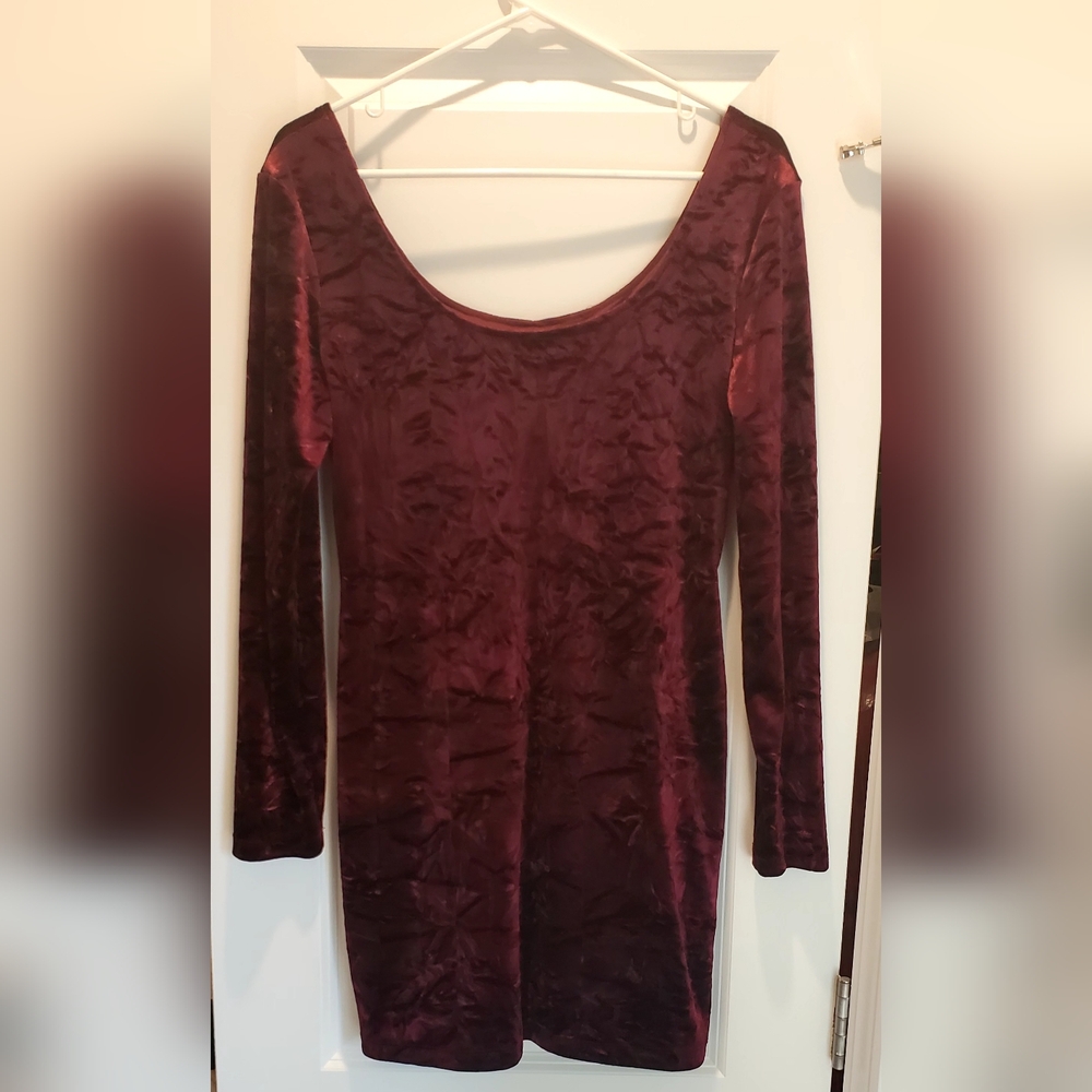 Candie's Red Scoop Neck Long Sleeve Bodycon Dress